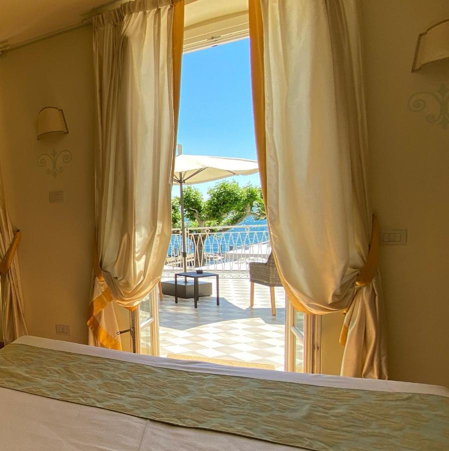 La Vittoria Boutique Hotel Гарда Екстериор снимка