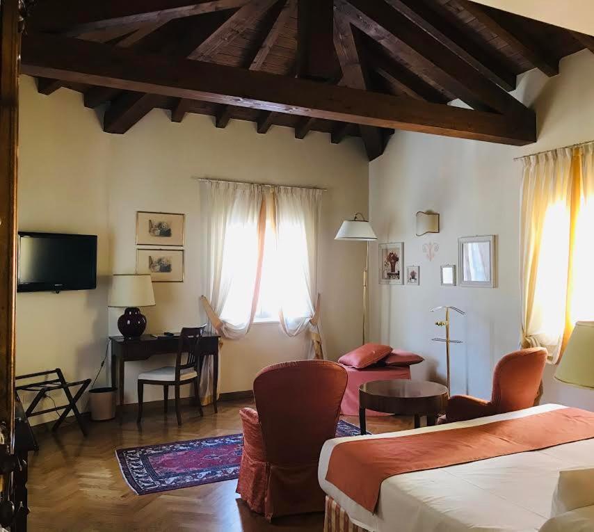 La Vittoria Boutique Hotel Гарда Екстериор снимка