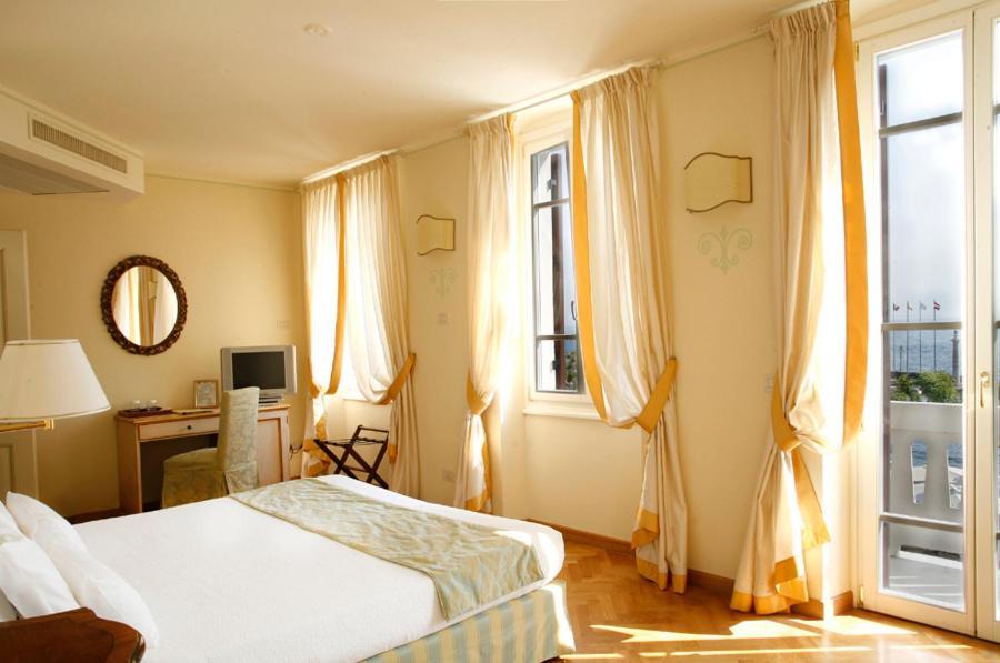 La Vittoria Boutique Hotel Гарда Стая снимка